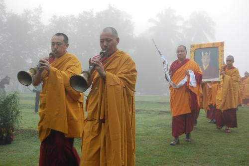 sangye nyenpa rinpoche lead the procession